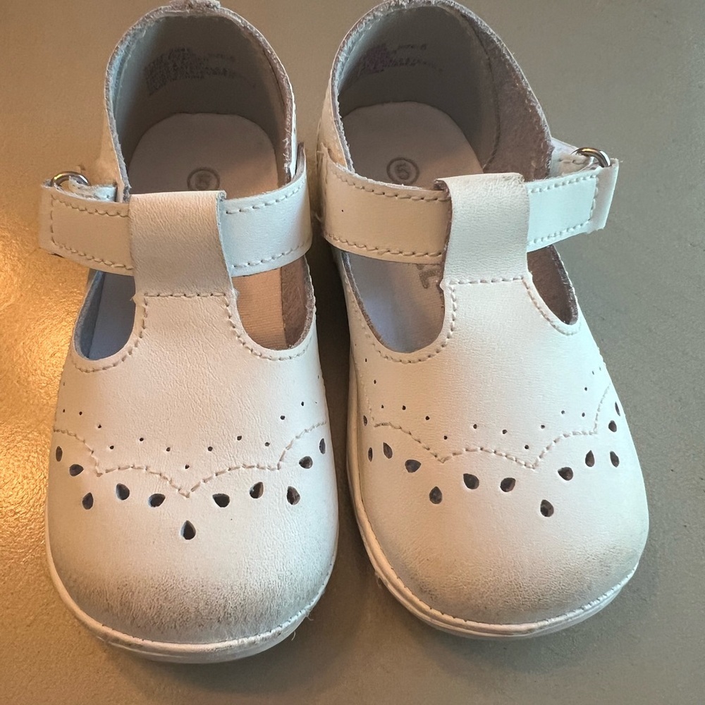 Angel White Dress Shoes with Mary Jane Design